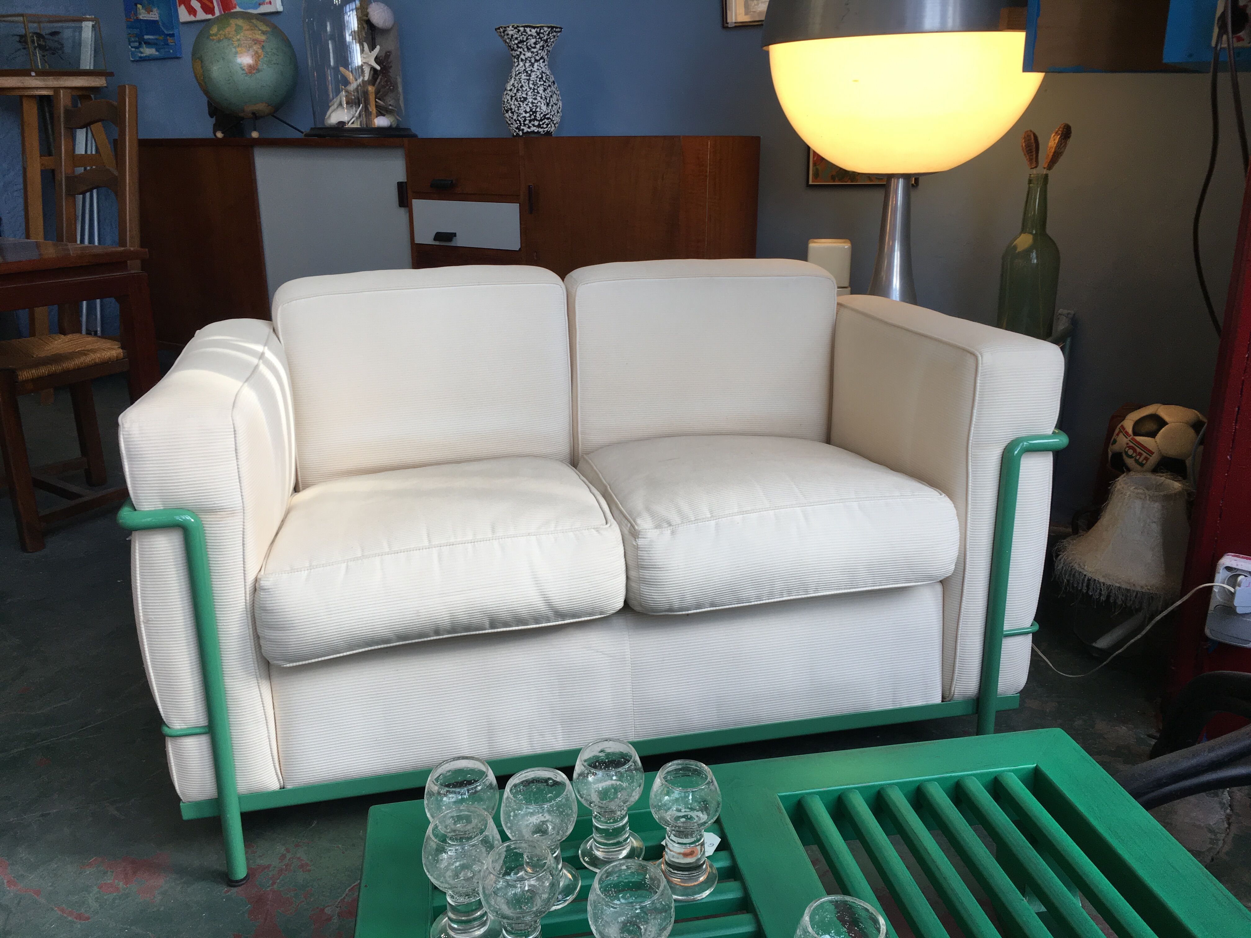 Le Corbusier LC2 sofa