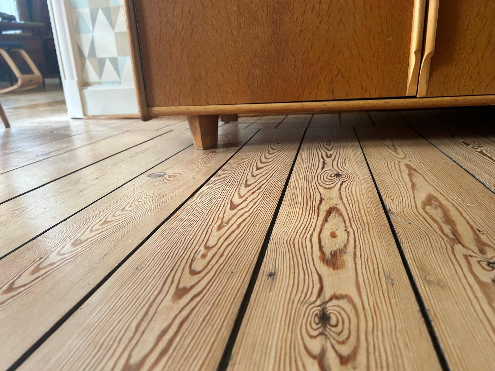 Vintage wooden wardrobe – Mid-century design – NOT Brussels