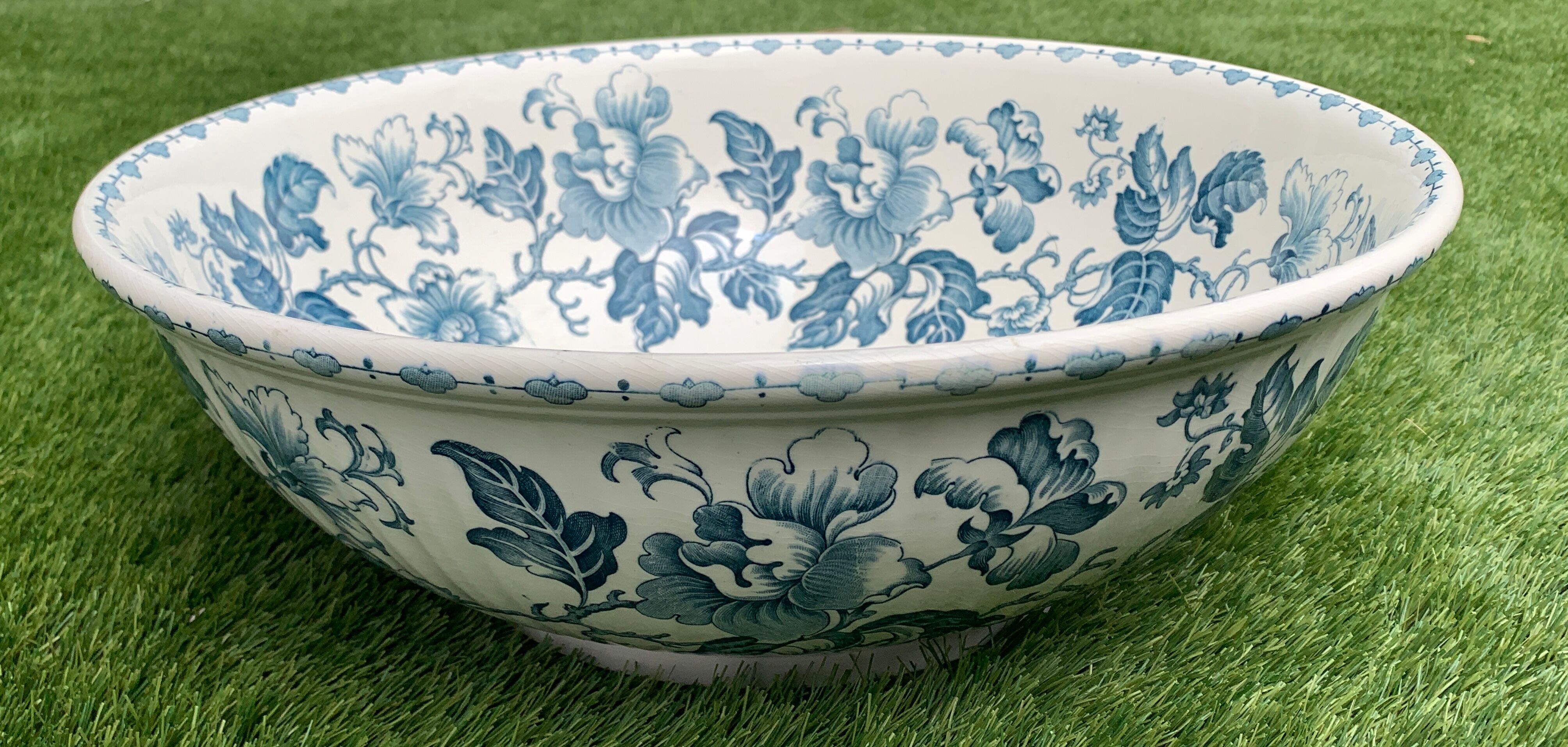 Bowl in Longwy earthenware, lemon model