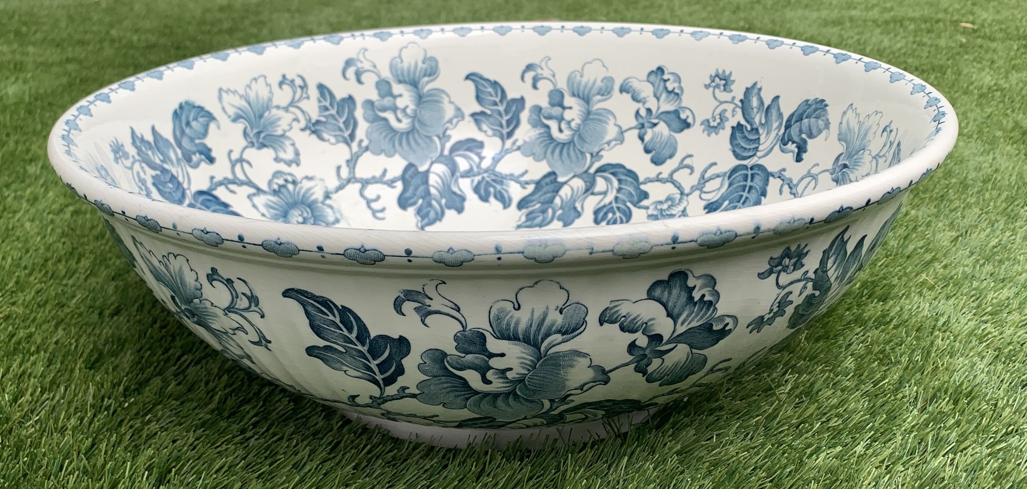 Bowl in Longwy earthenware, lemon model