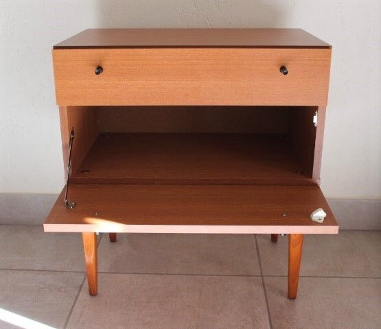 3K 1960s bedside