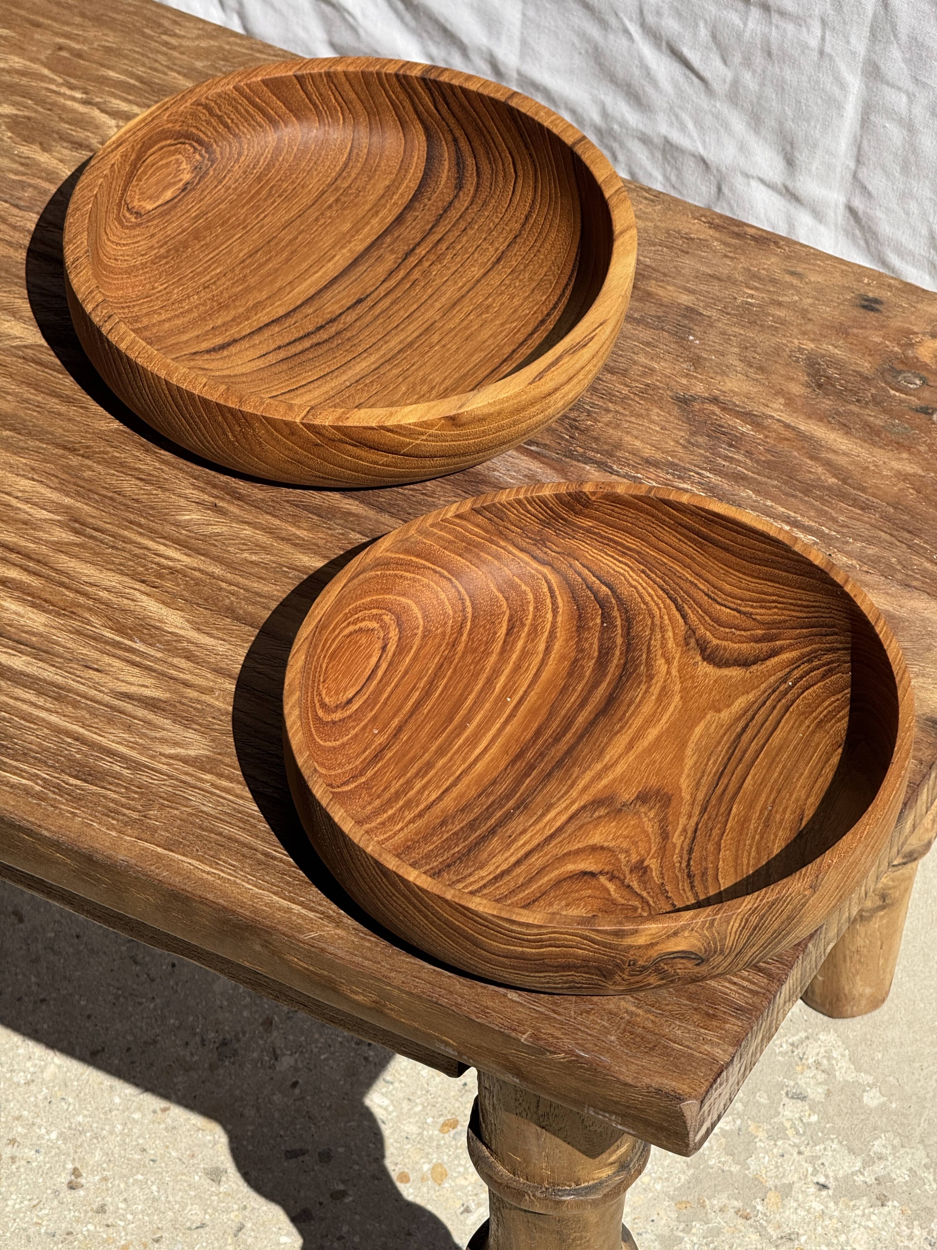 Bowl, cut or presentation plate in solid teak D25 H5.5