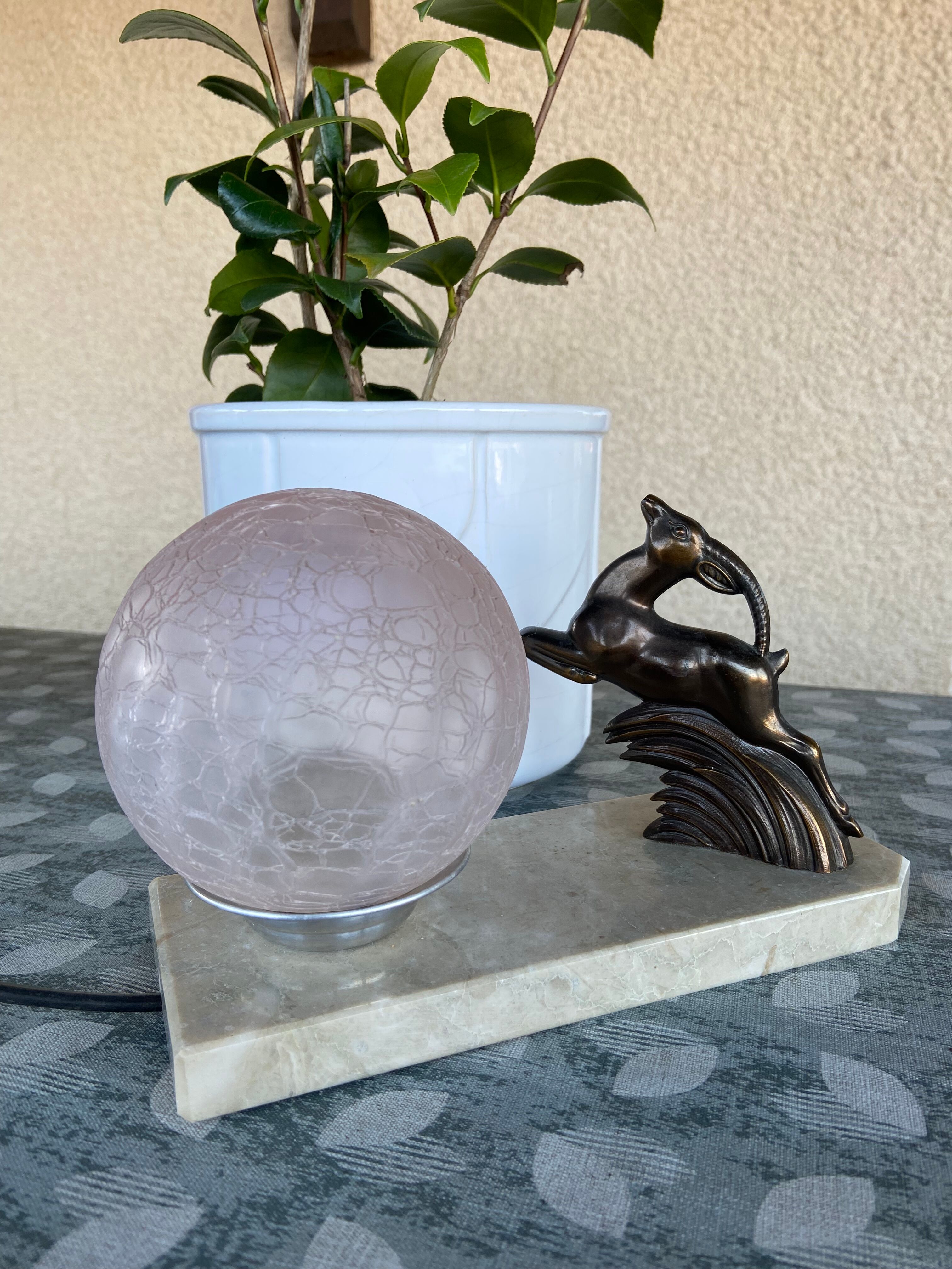 Lampe art déco antilope