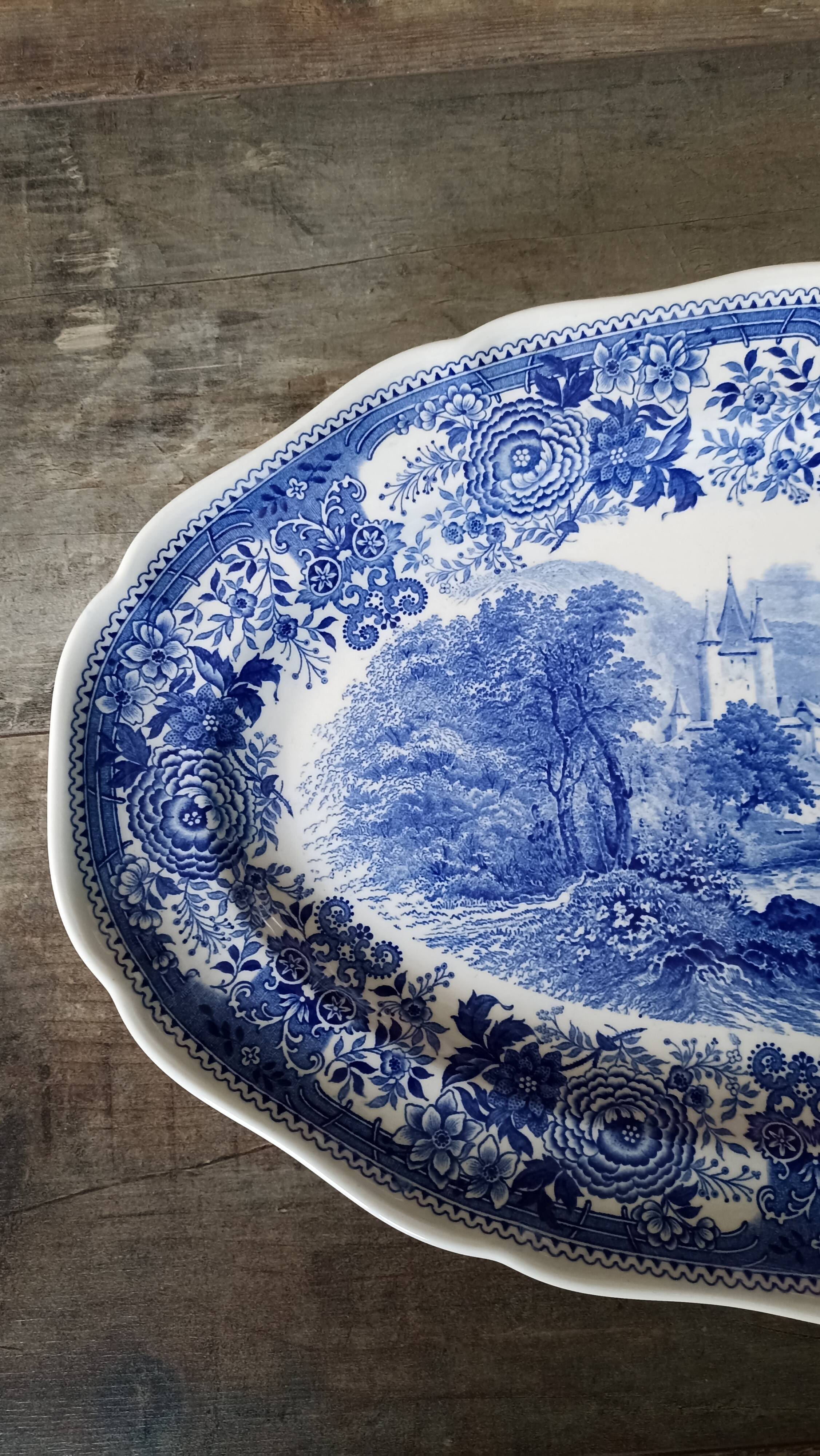 Villeroy and Boch oval dish