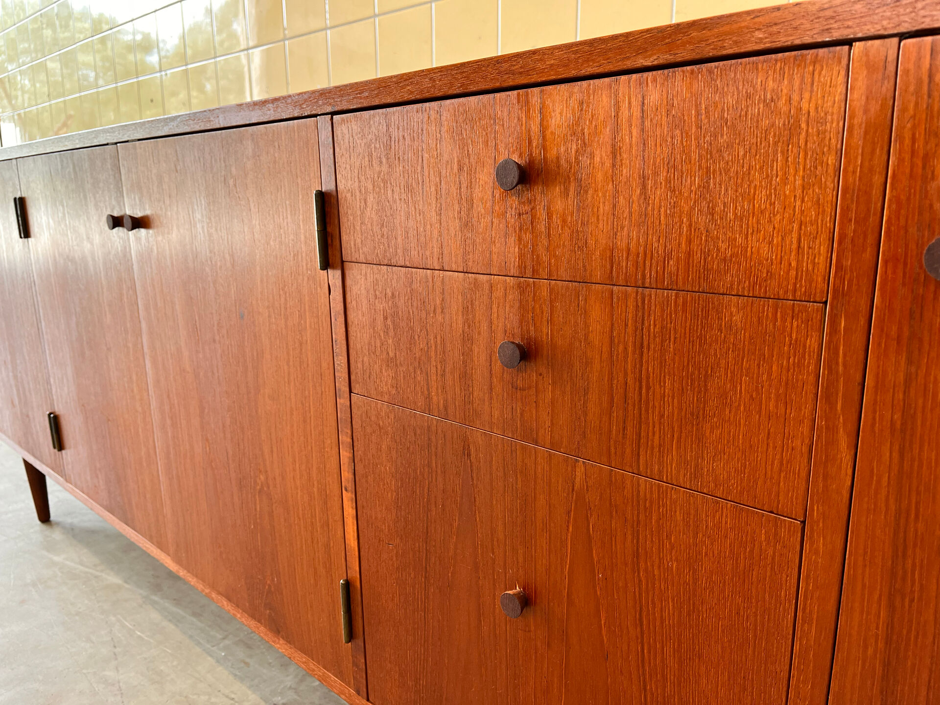 Buffet vintage en placage de teck