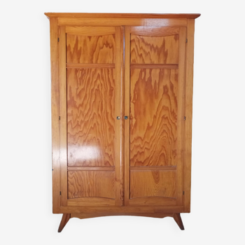 Armoire penderie vintage en pin