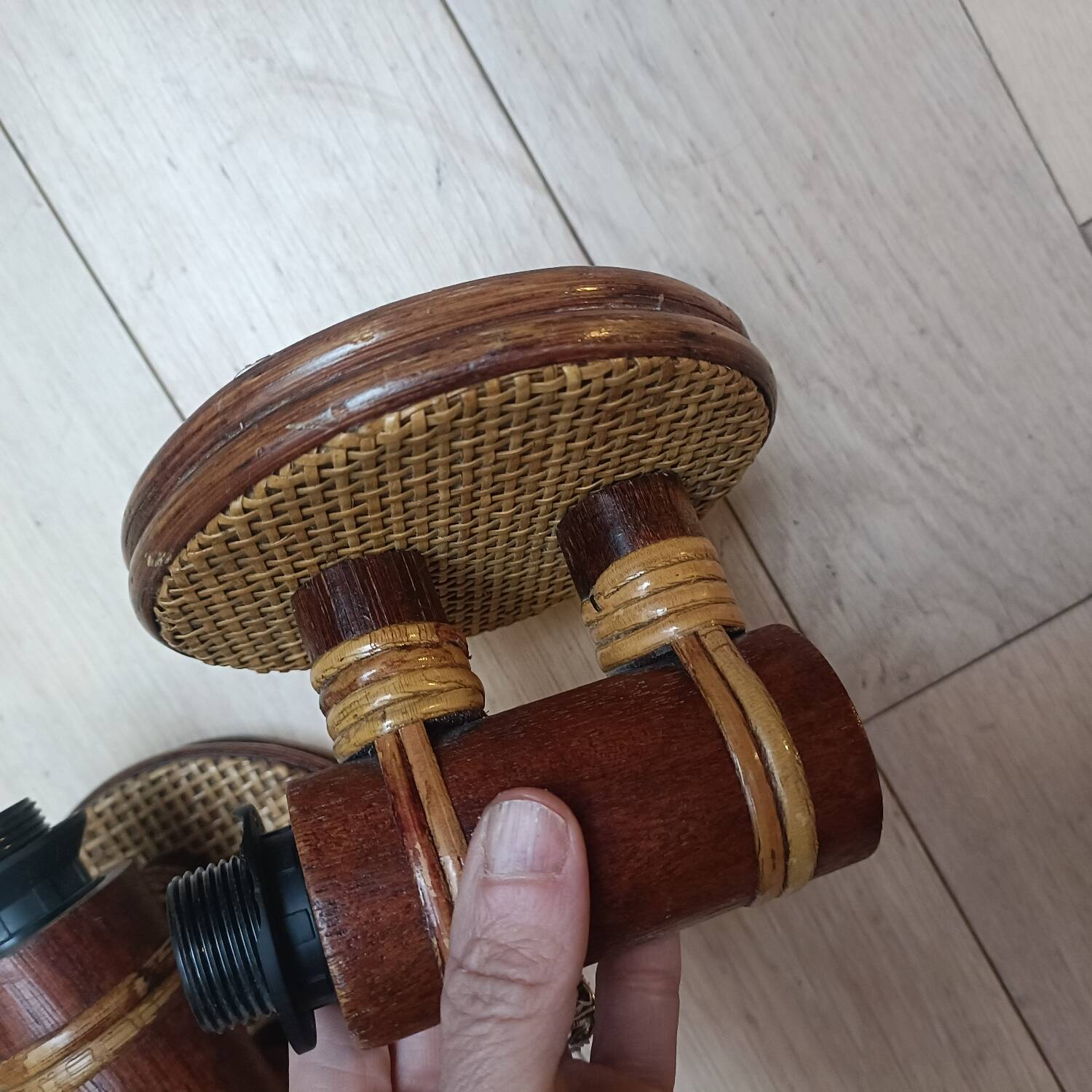 Pair of wall lights in rattan and caning