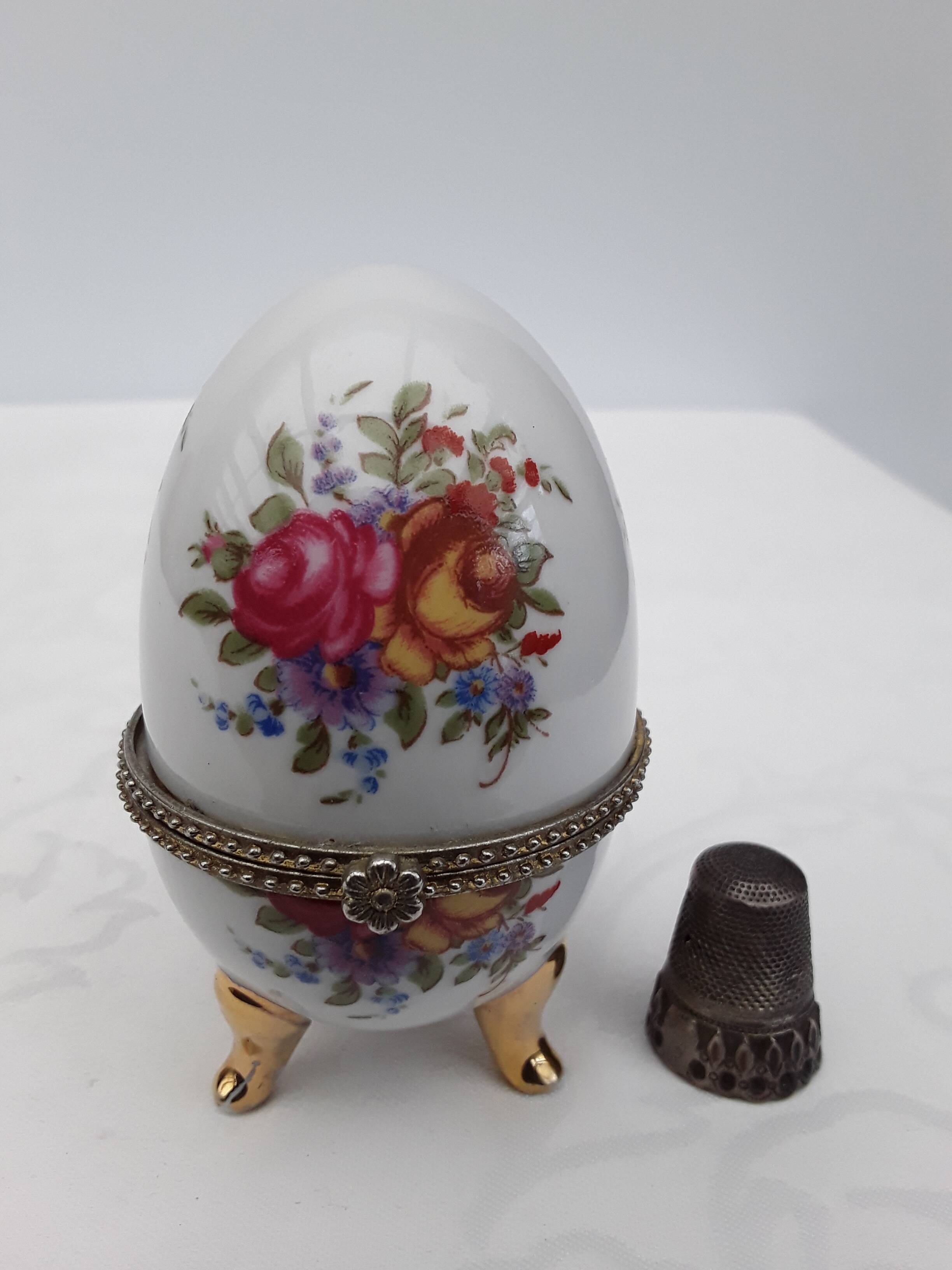 Porcelain egg