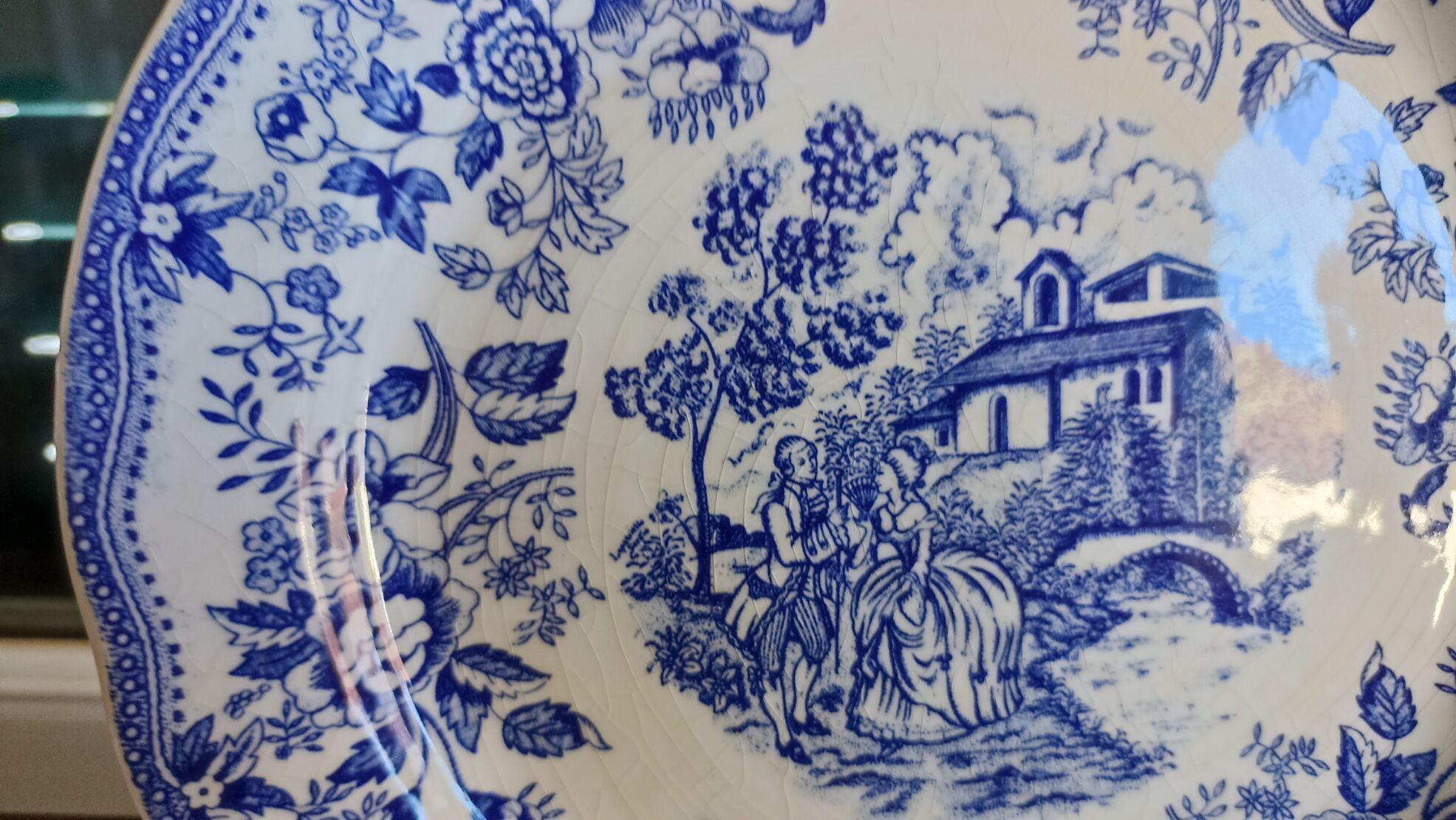 6 flat blue plates in iron earth CP