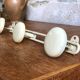 Patère, vintage beige metal coat rack