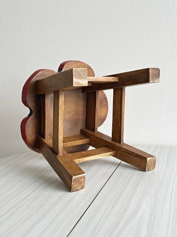 Petit tabouret ancien en bois massif décor peint floral