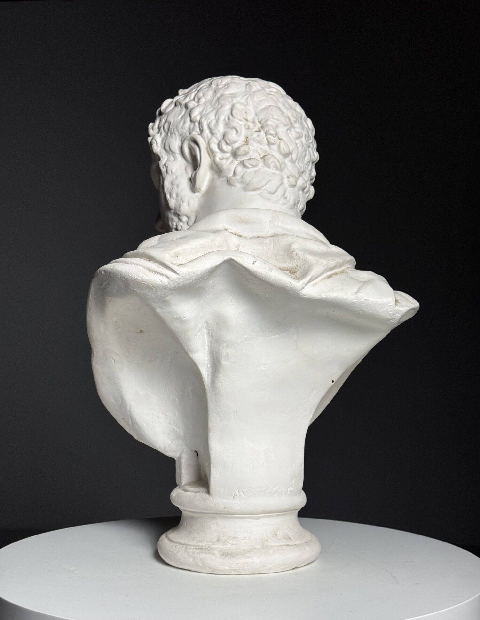 Buste en plâtre de Caracalla appelant