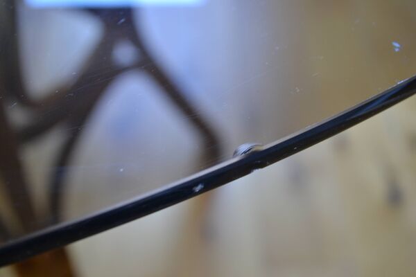 Table ronde rotin et verre