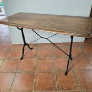 Old oak bistro table, 125cm long.