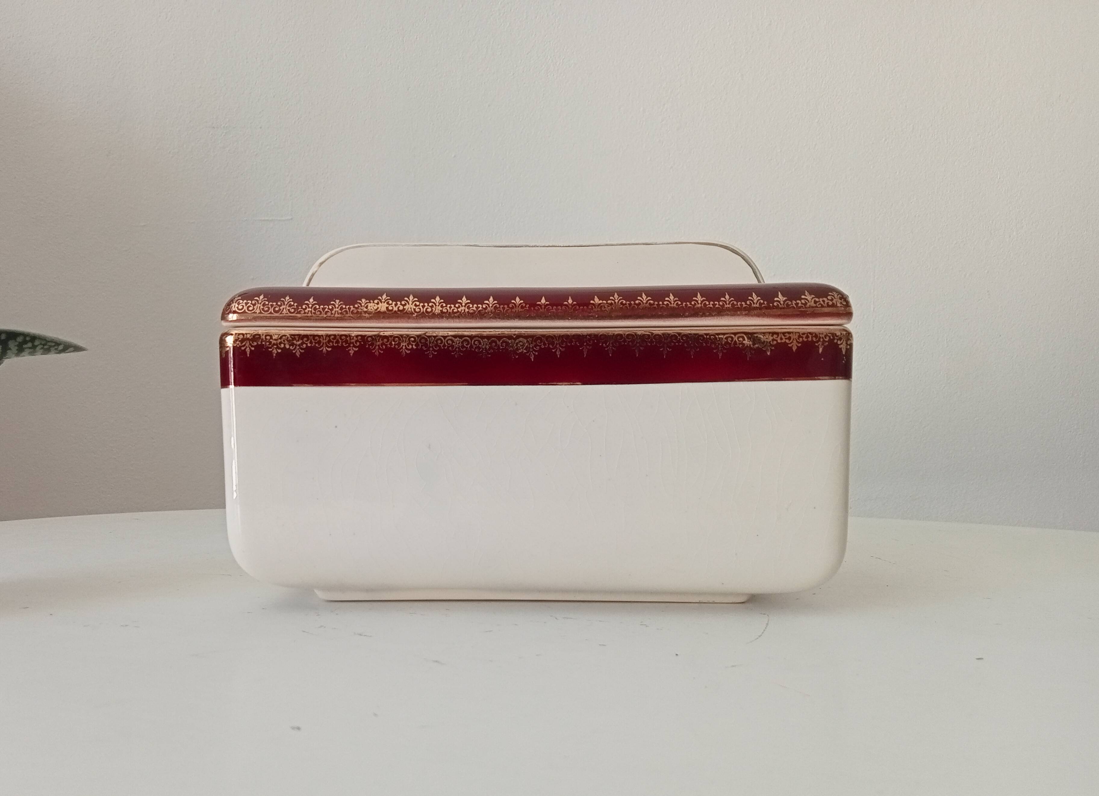 Art Deco bonbonnière from the 1950s, Digoin porcelain.