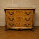 Commode galbée en marqueterie de noyer – Style Louis XV