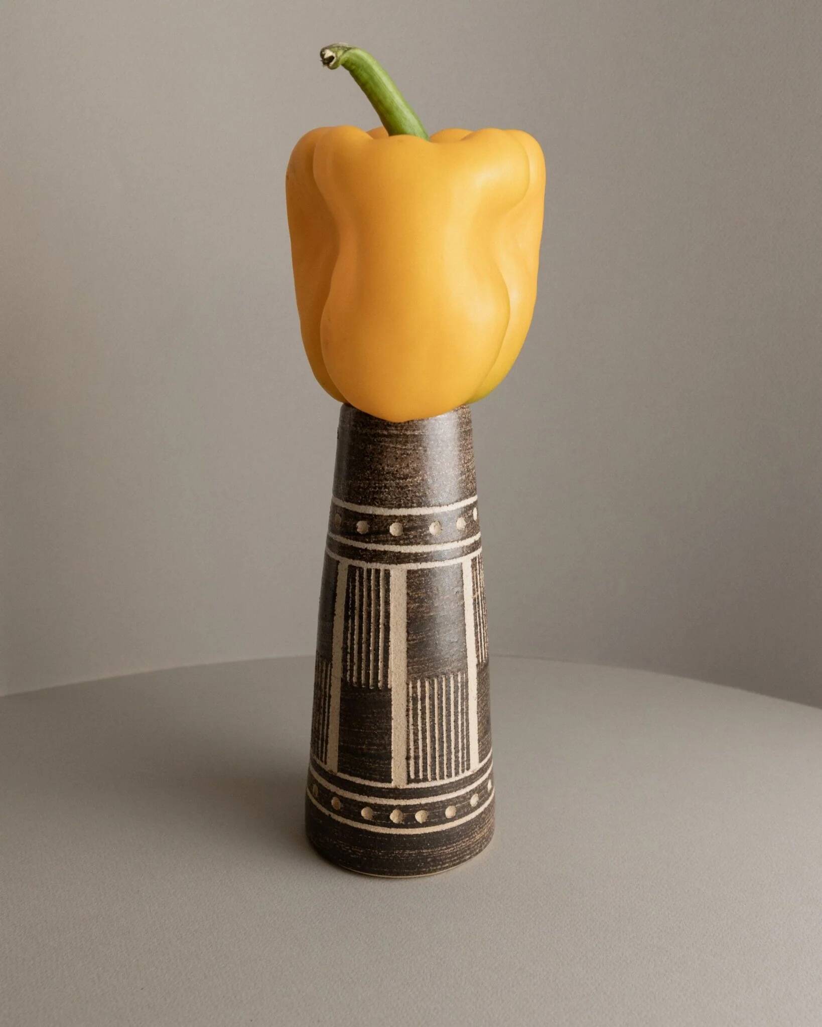 Vintage VEB Coswig GDR Ceramic Vase Marron with Beige Ritzdekor, 1970s