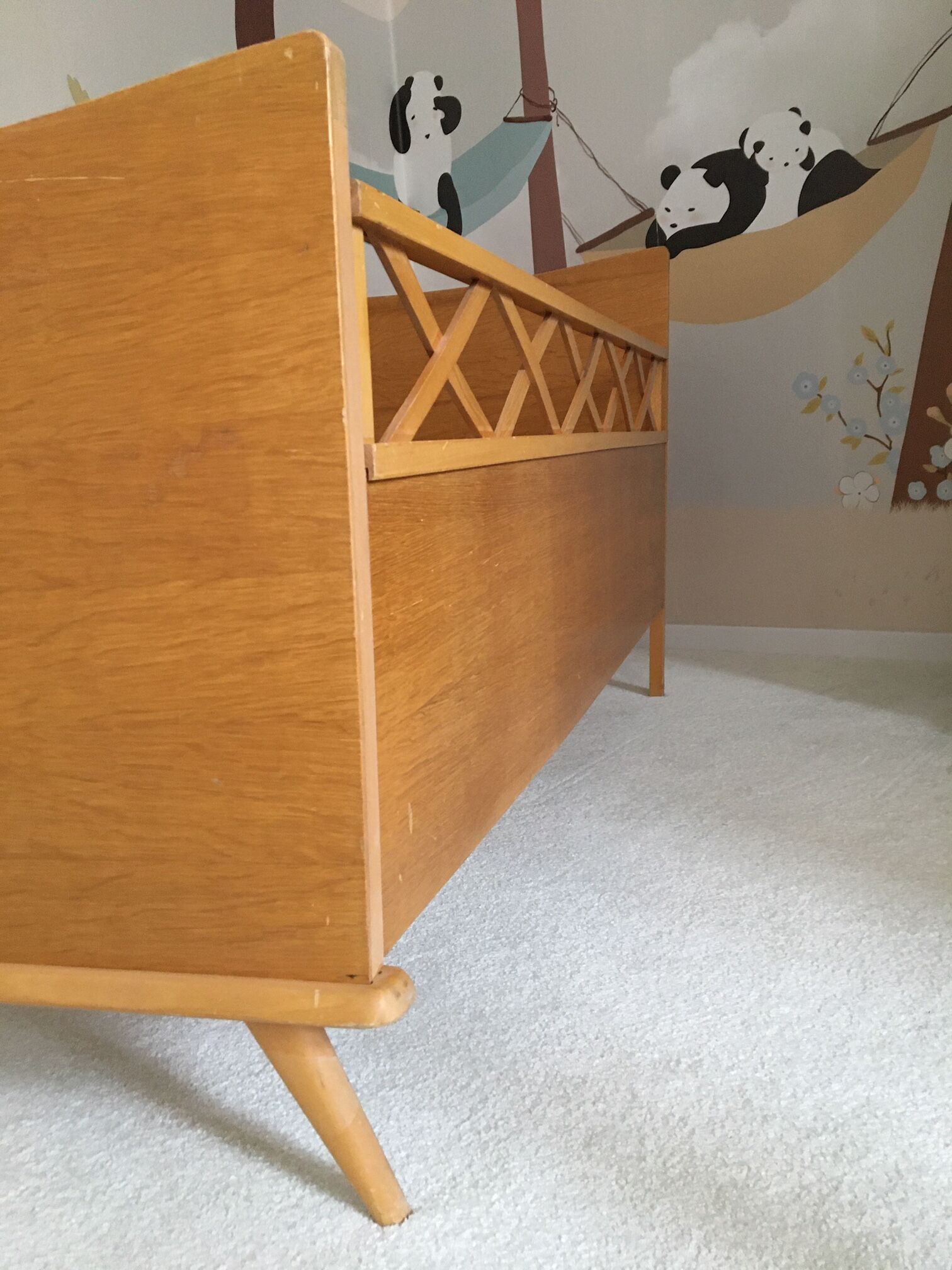 Vintage baby bed year 50