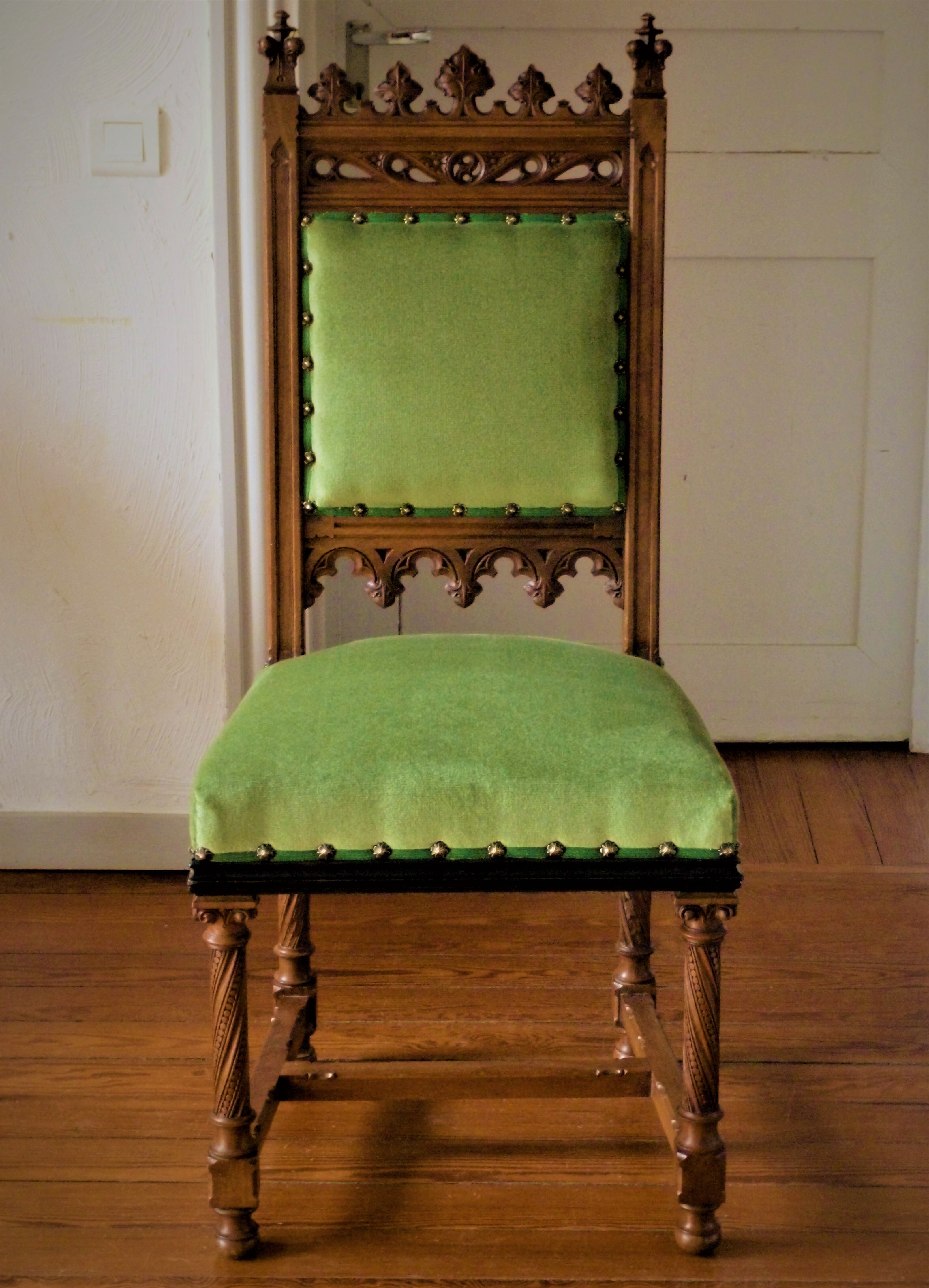 Pair of neo-Gothic chairs 19th century