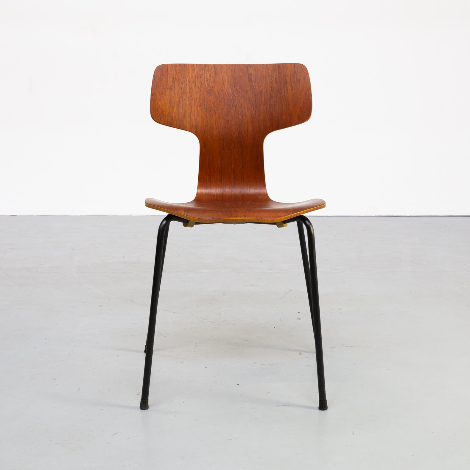Arne Jacobsen ‘hammer’ chair for Fritz Hansen 1960