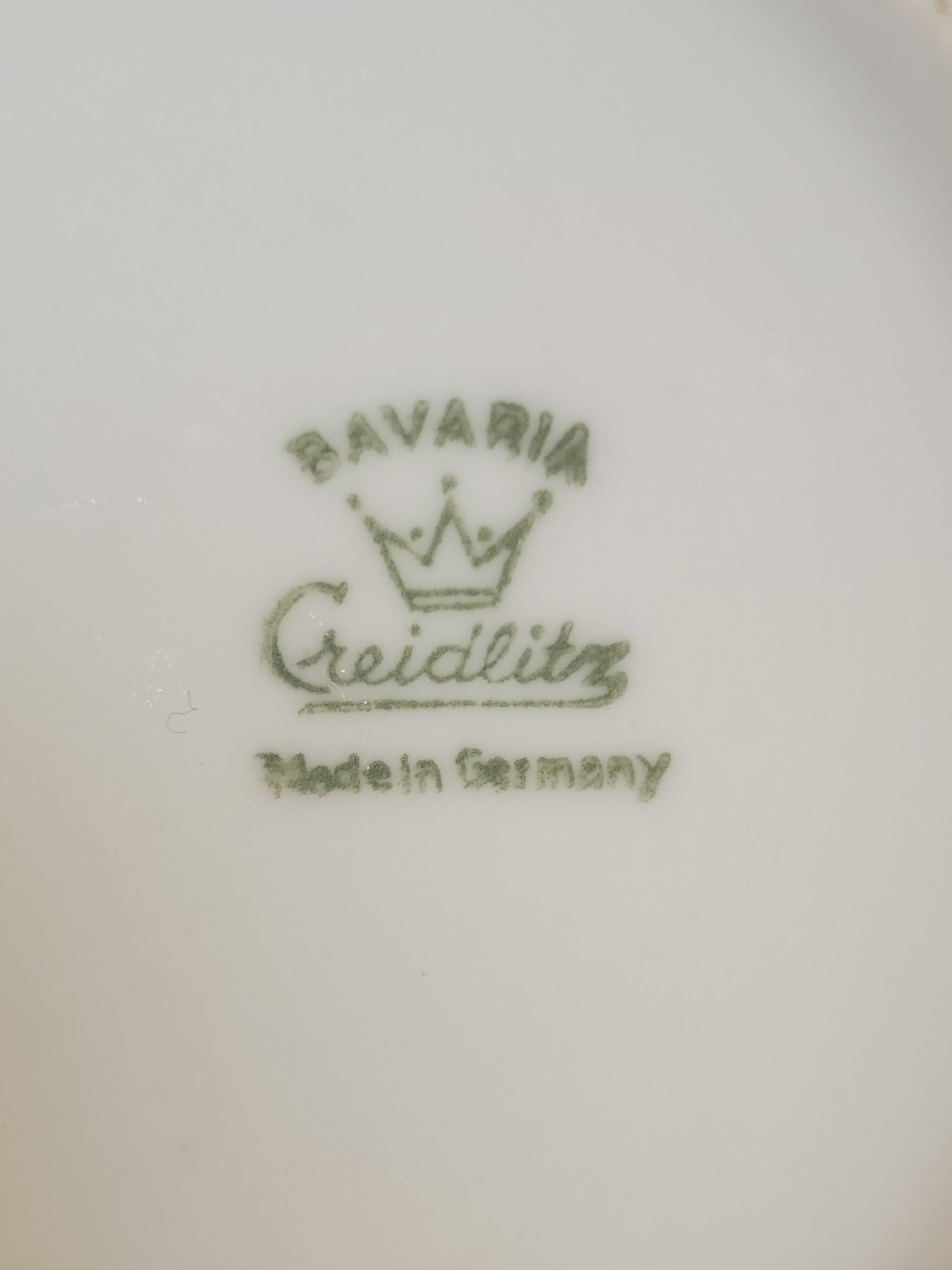 Sunflower vase in white porcelain Creidlitz Bavaria