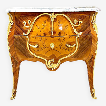 Commode Sauteuse En Marqueterie De Fleurs Et Bronze Doré, Style Louis XV