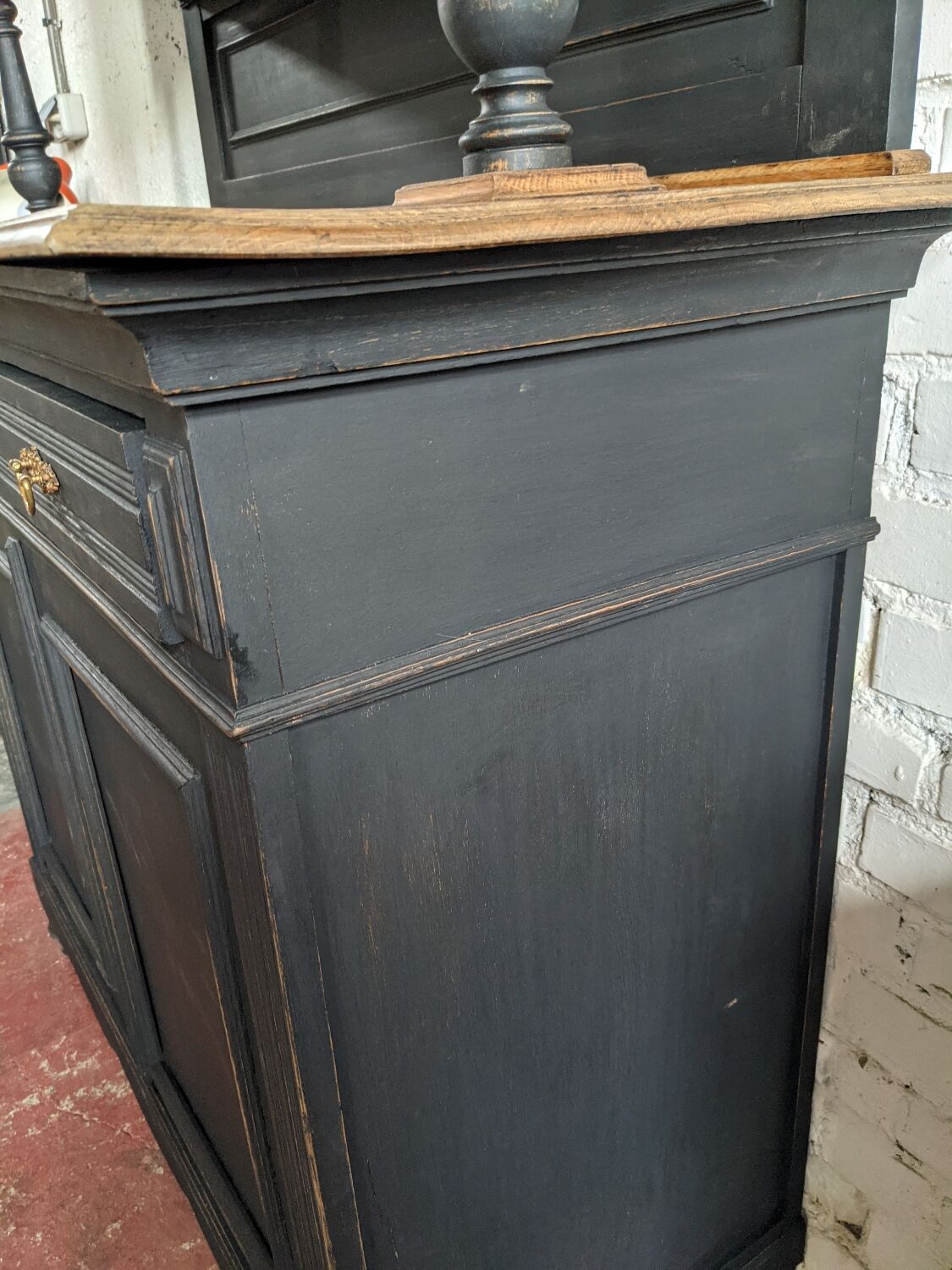 Vessel 2 painted bodies