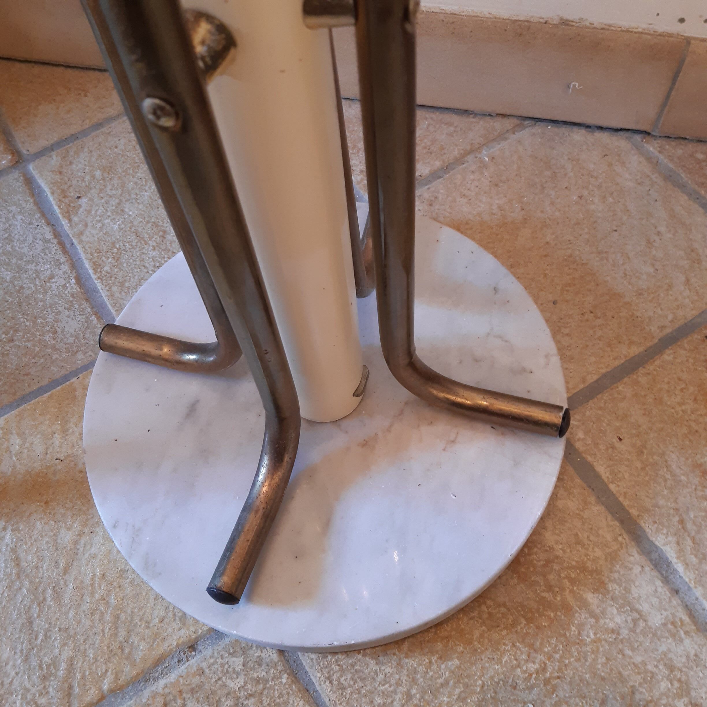 Coat door on feet 12 patères