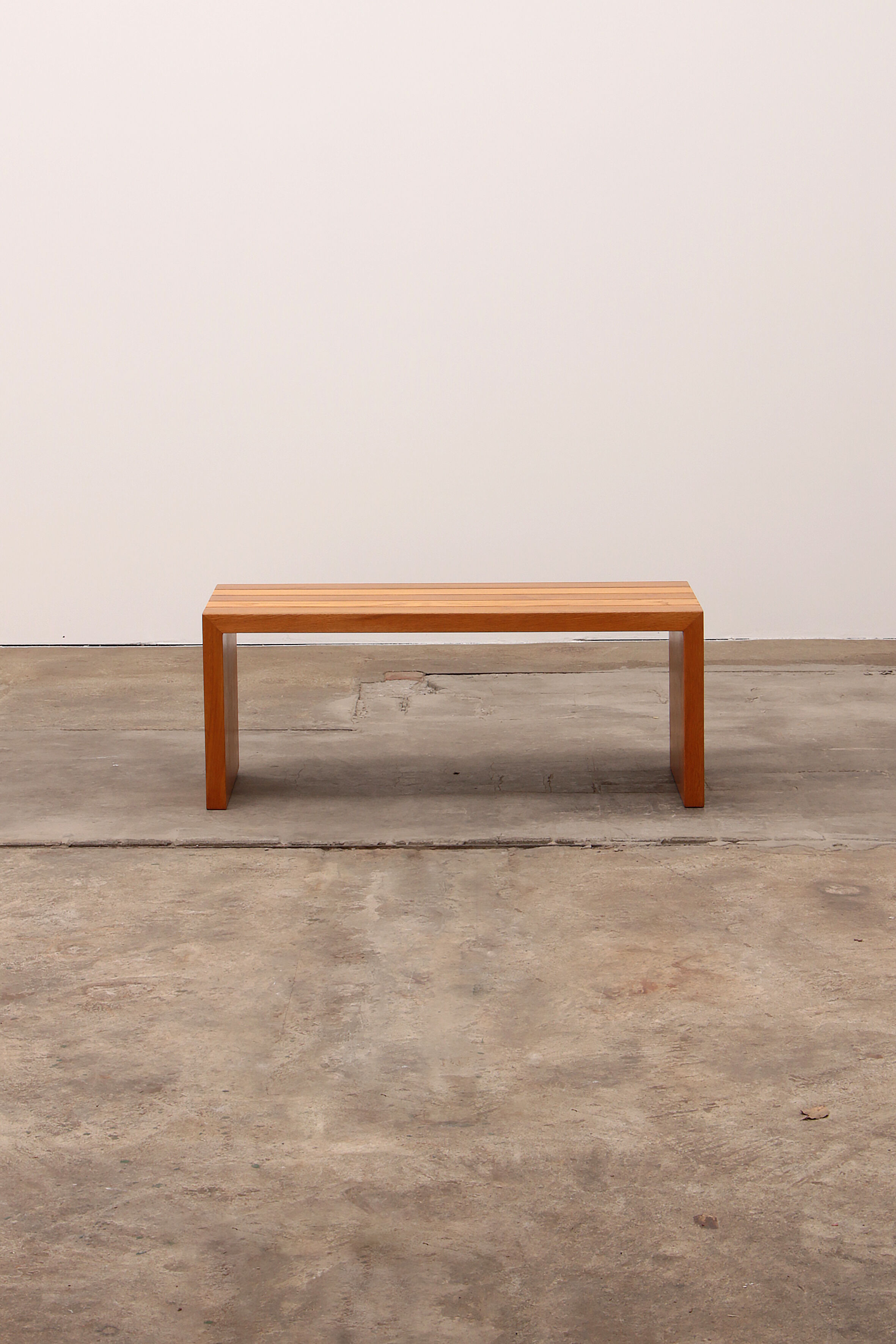 Modular beech set of two room dividers with benches, 1970 Italy