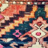 Hand-knotted wool Bakhtiar Persian rug