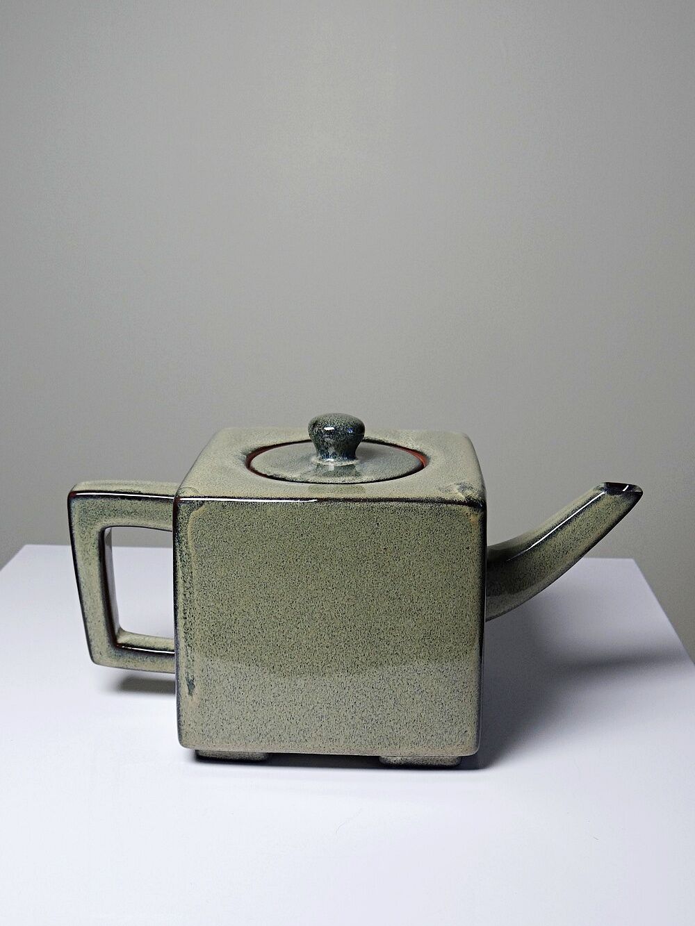 Chinese tea set in glazed terracotta, teapot and 4 cups, 1980s.