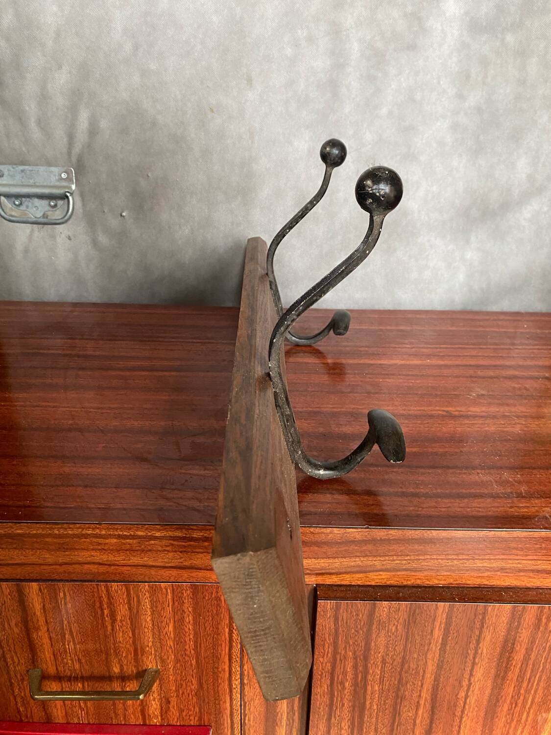 Old wooden coat rack + 2 double black metal hooks