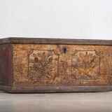 Ancien coffre en bois massif doré daté de 1846 #86