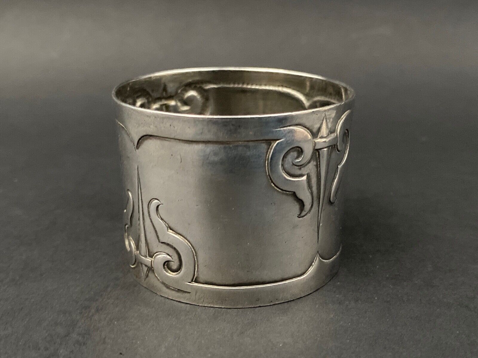 Solid silver towel ring punch minerva denise xxe