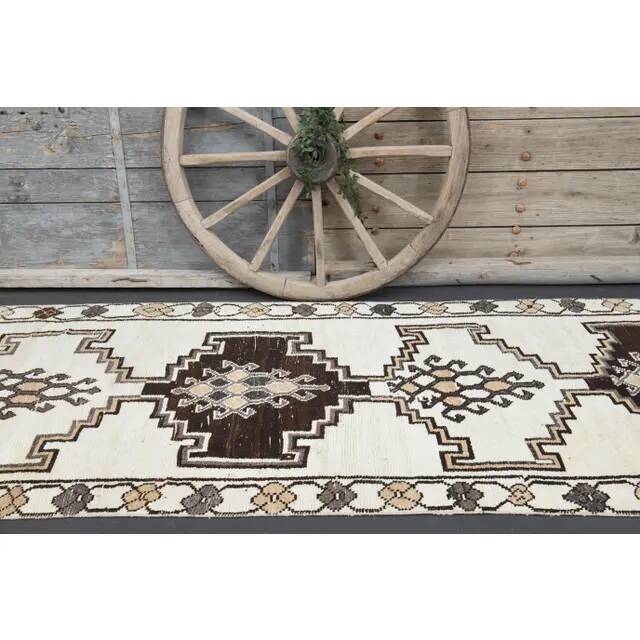 1970s Vintage Turkish Hand-Knotted Wool Cotton White Runner Rug  115x342