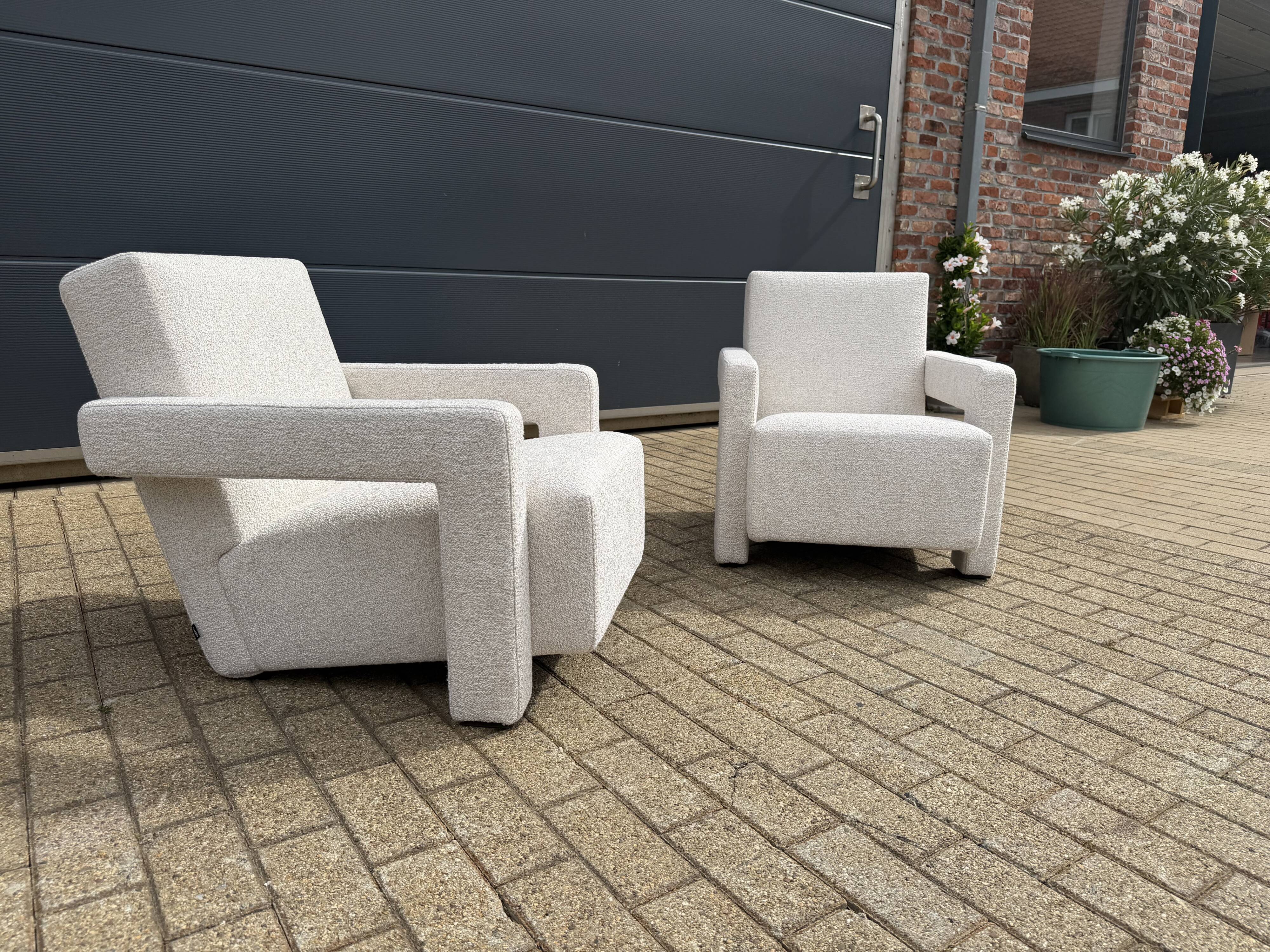 2x Cassina Utrecht chair in beige bouclé, Gerrit Rietveld. In NEW CONDITION!!