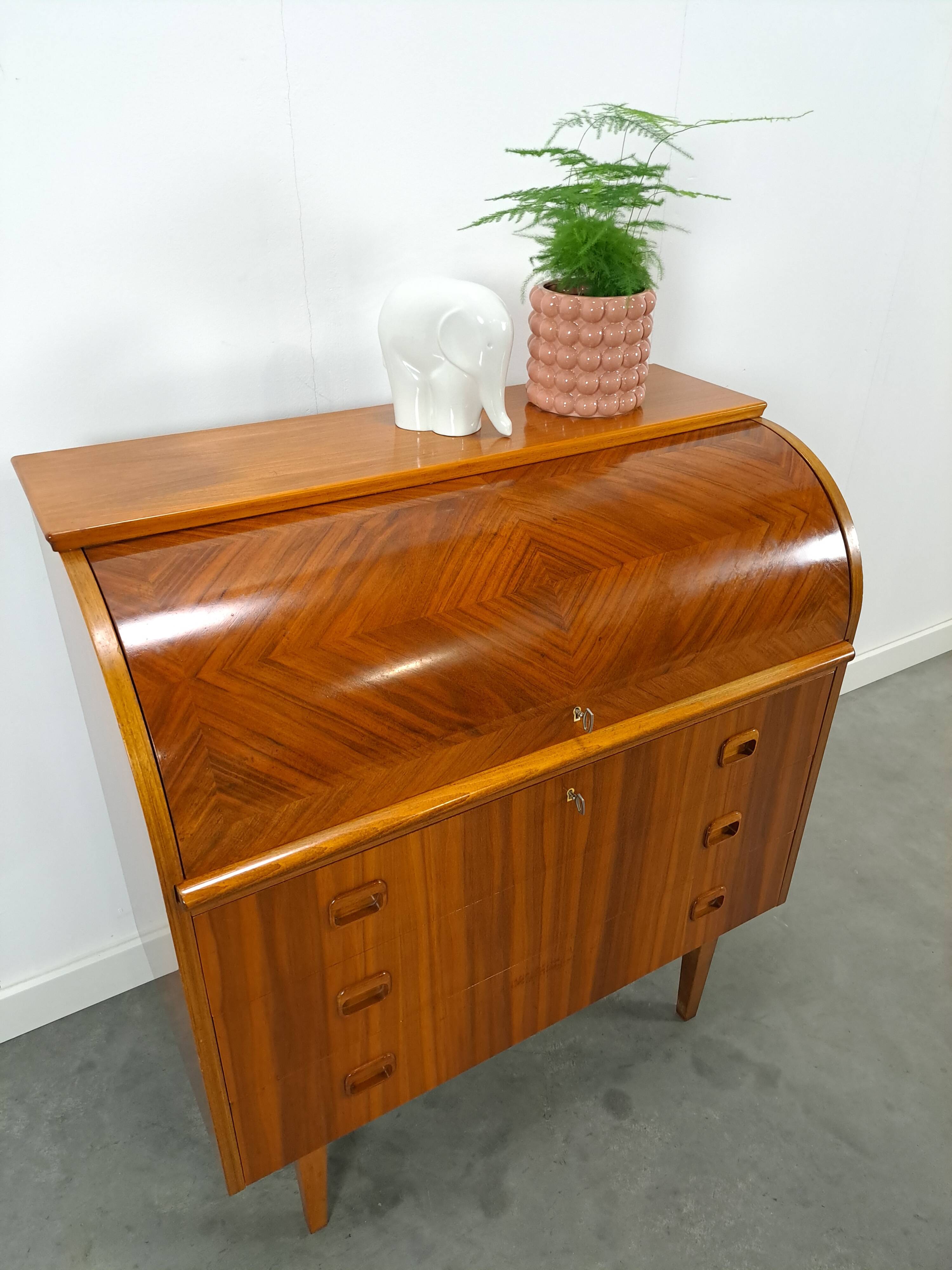 Secretaire bureau uit Zweden met lades, Scandinavisch bureau