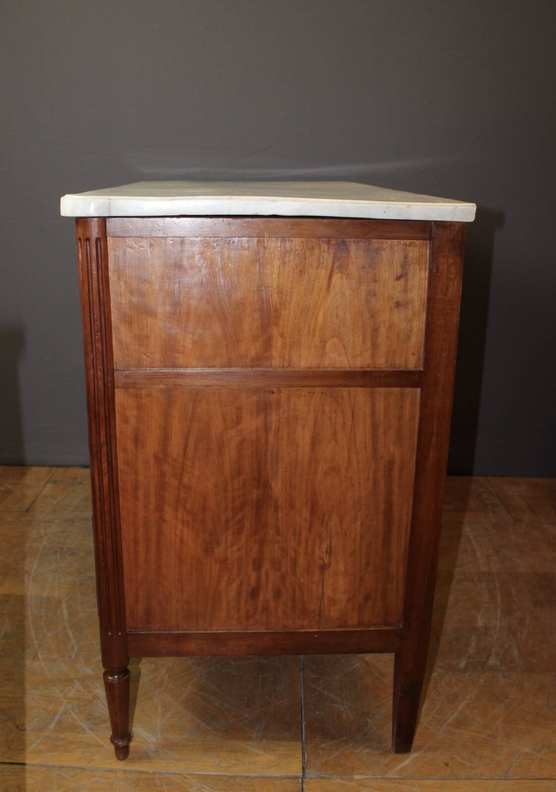 Small Louis XVI chest of drawers circa 1800