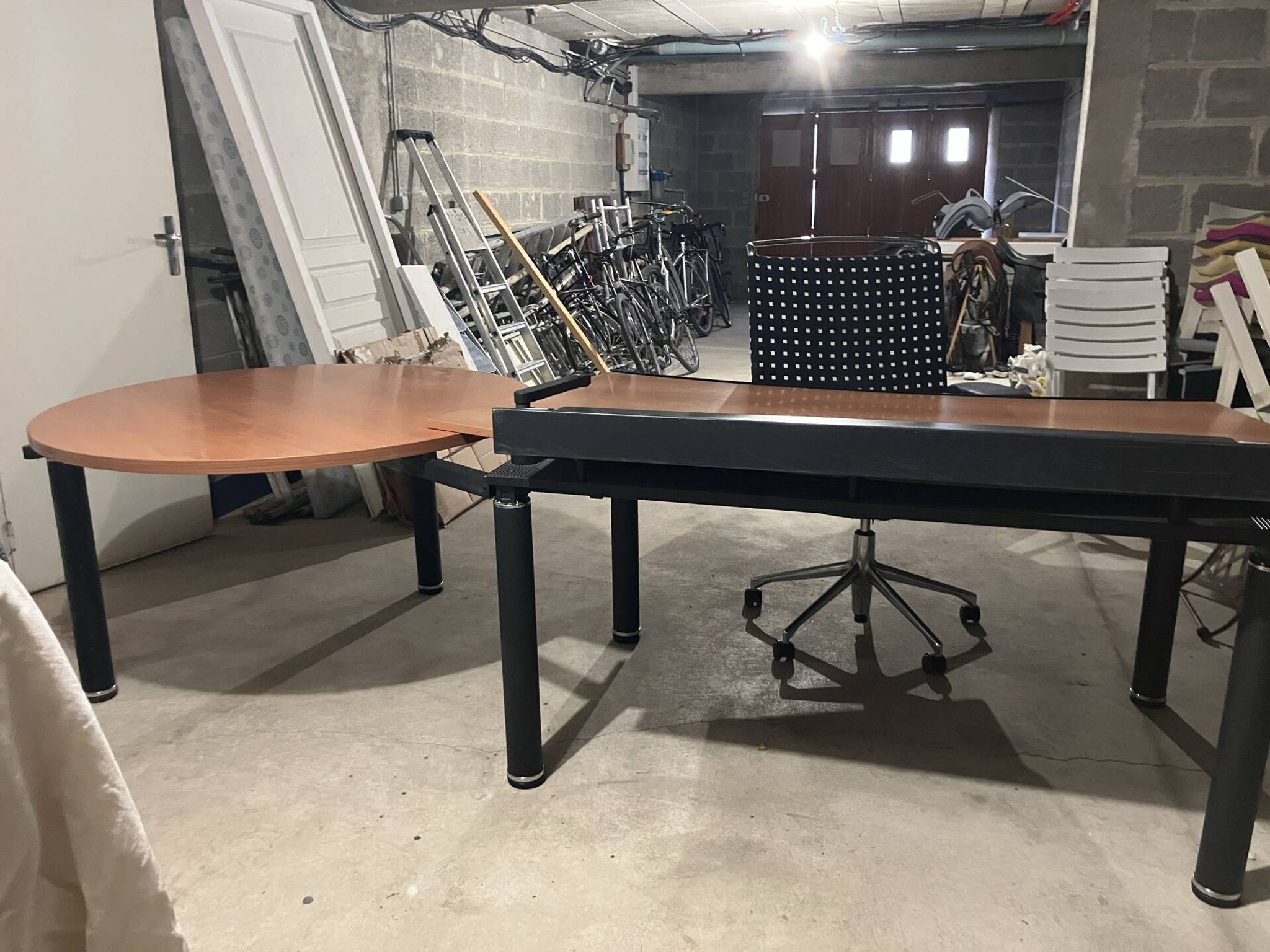 Management desk Vitra Metropole series