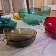 Service à dessert / punch vintage en verre soufflé multicolor (13 pièces) -