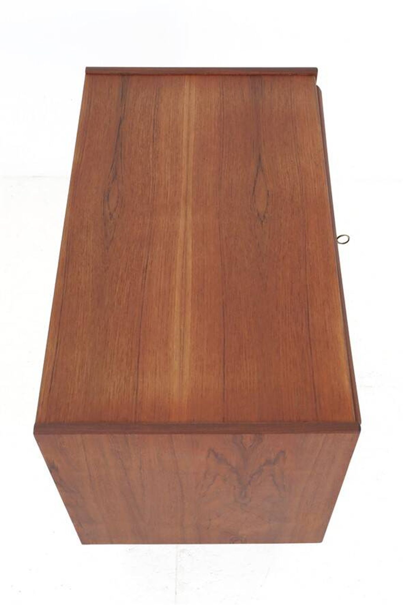 Mid-century teak chest of drawers / dresser / Danish modern design / 1960s