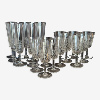 Set de 18 verres en cristal taillé flûtes verres à vin porto liqueur