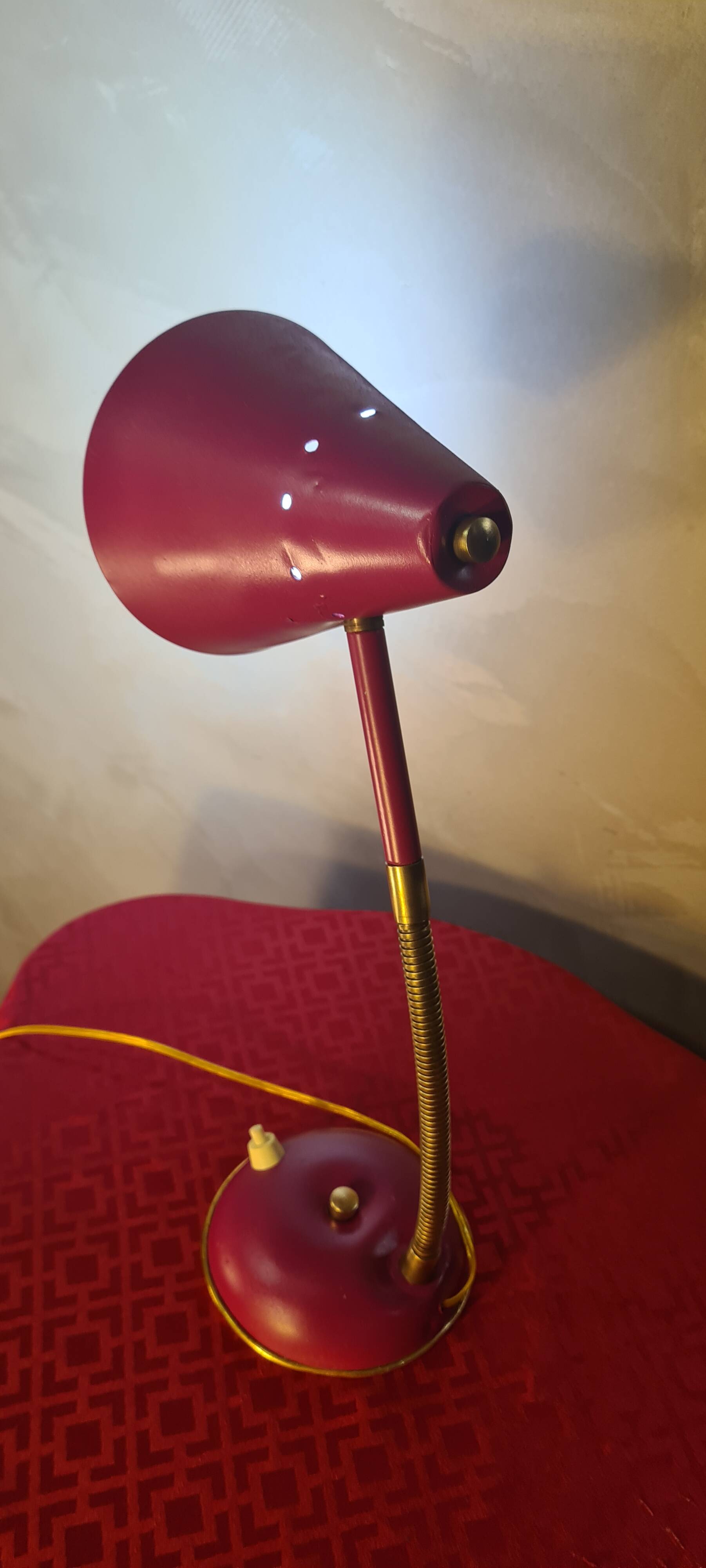 1960s fuchsia flexible desk lamp ok, 30x23 very pretty