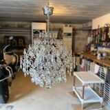 Raindrop crystal chandelier