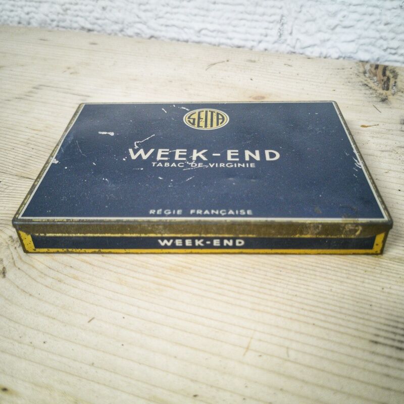 Box of cigarettes "WEEKEND"