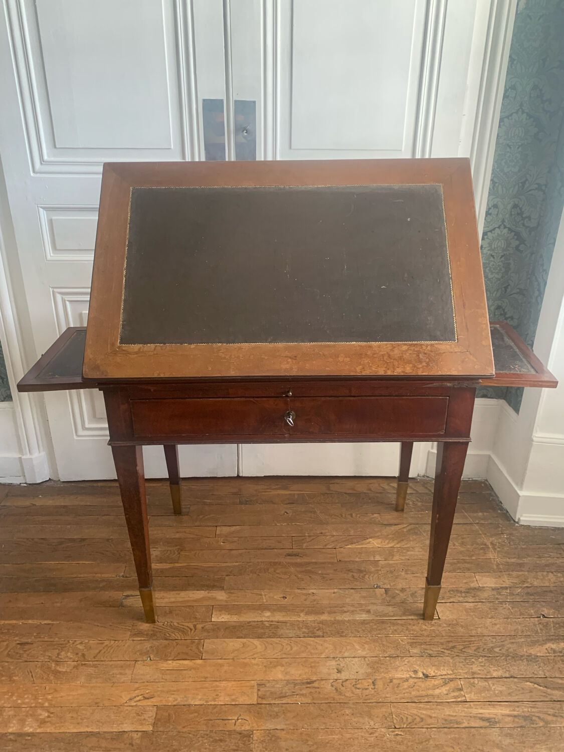 Table à la Tronchin