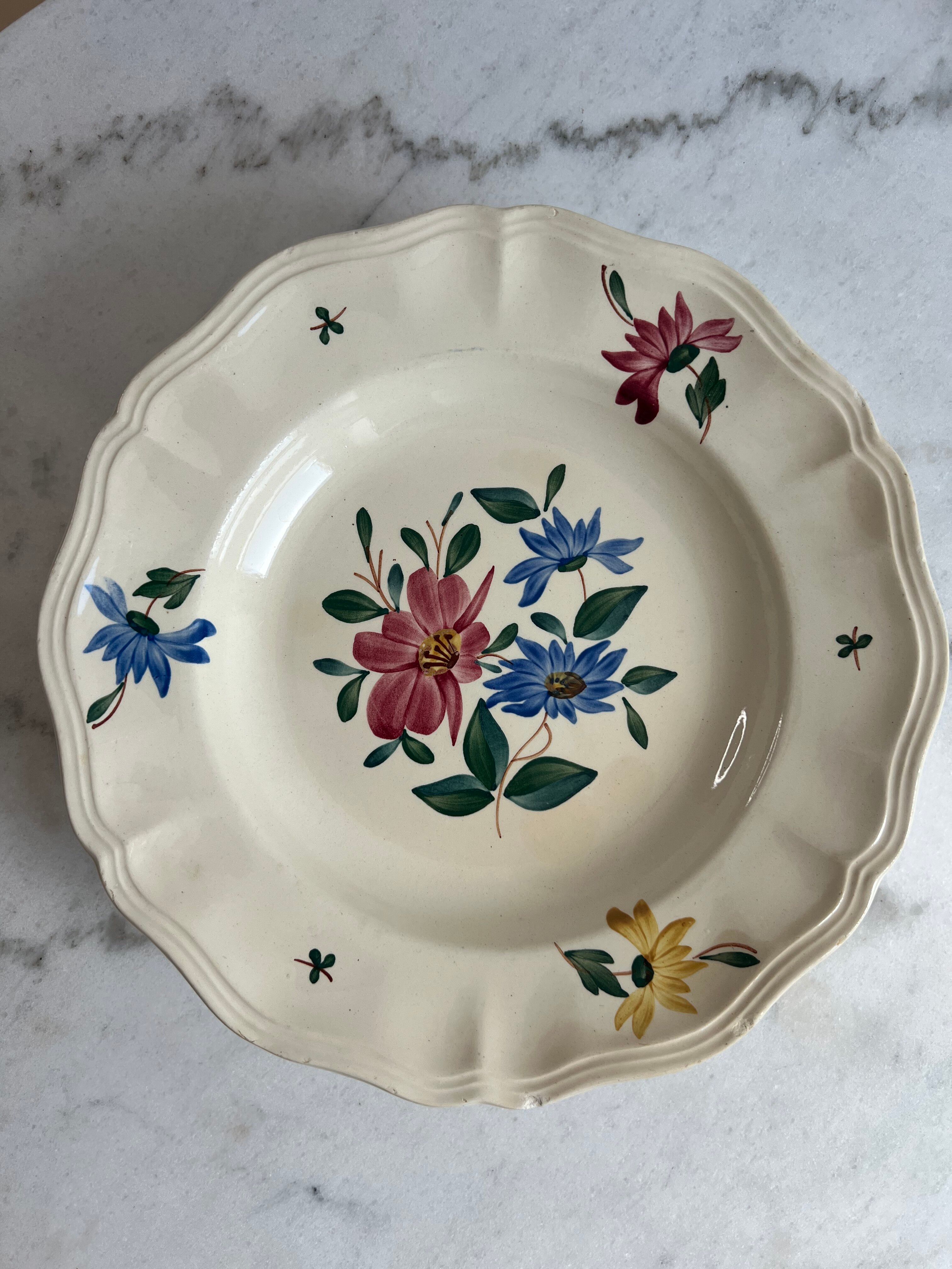 Lot 11 assiettes creuses Sarreguemines et Digoin