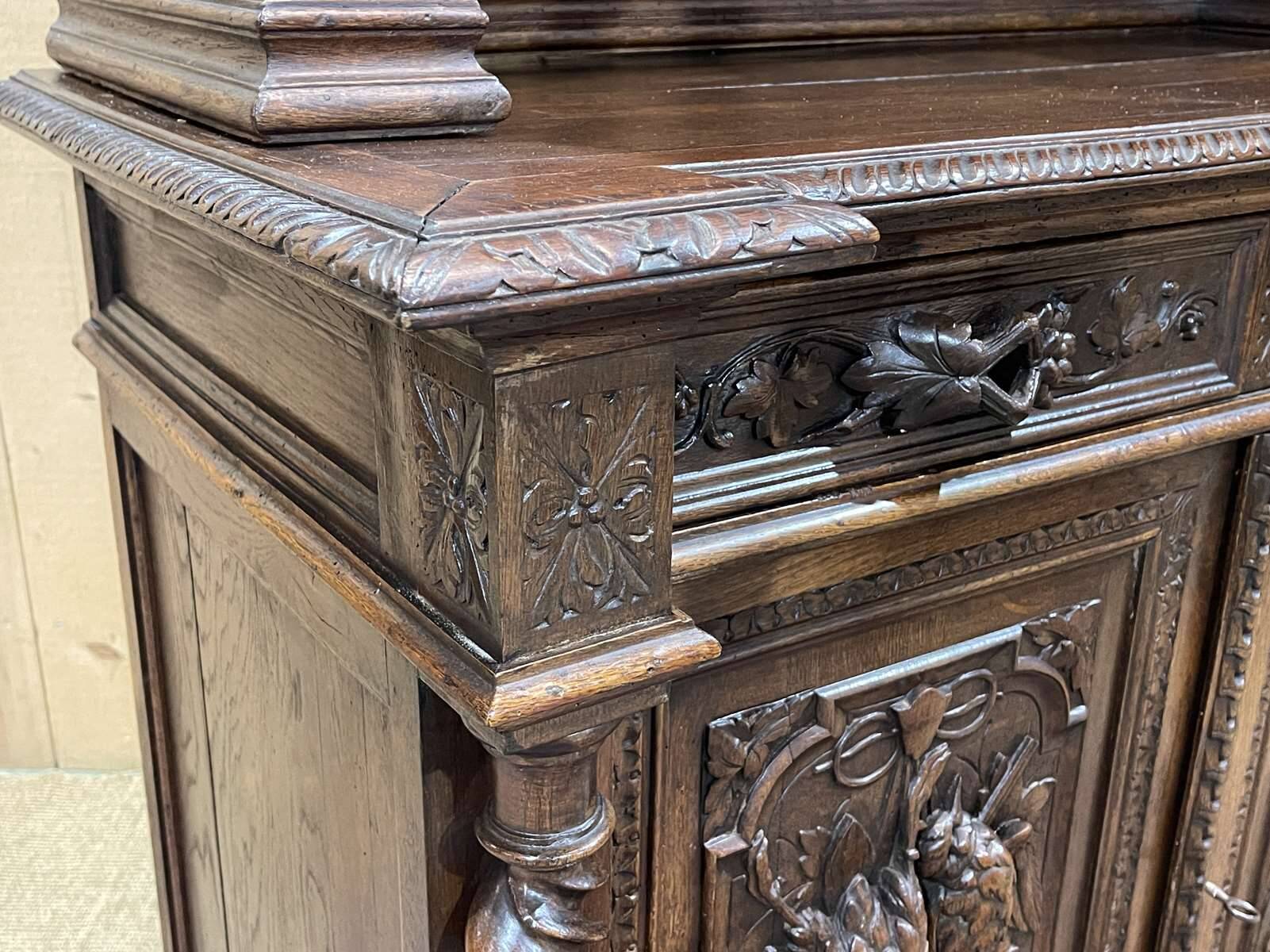 Two-part Renaissance oak buffet, 19th century