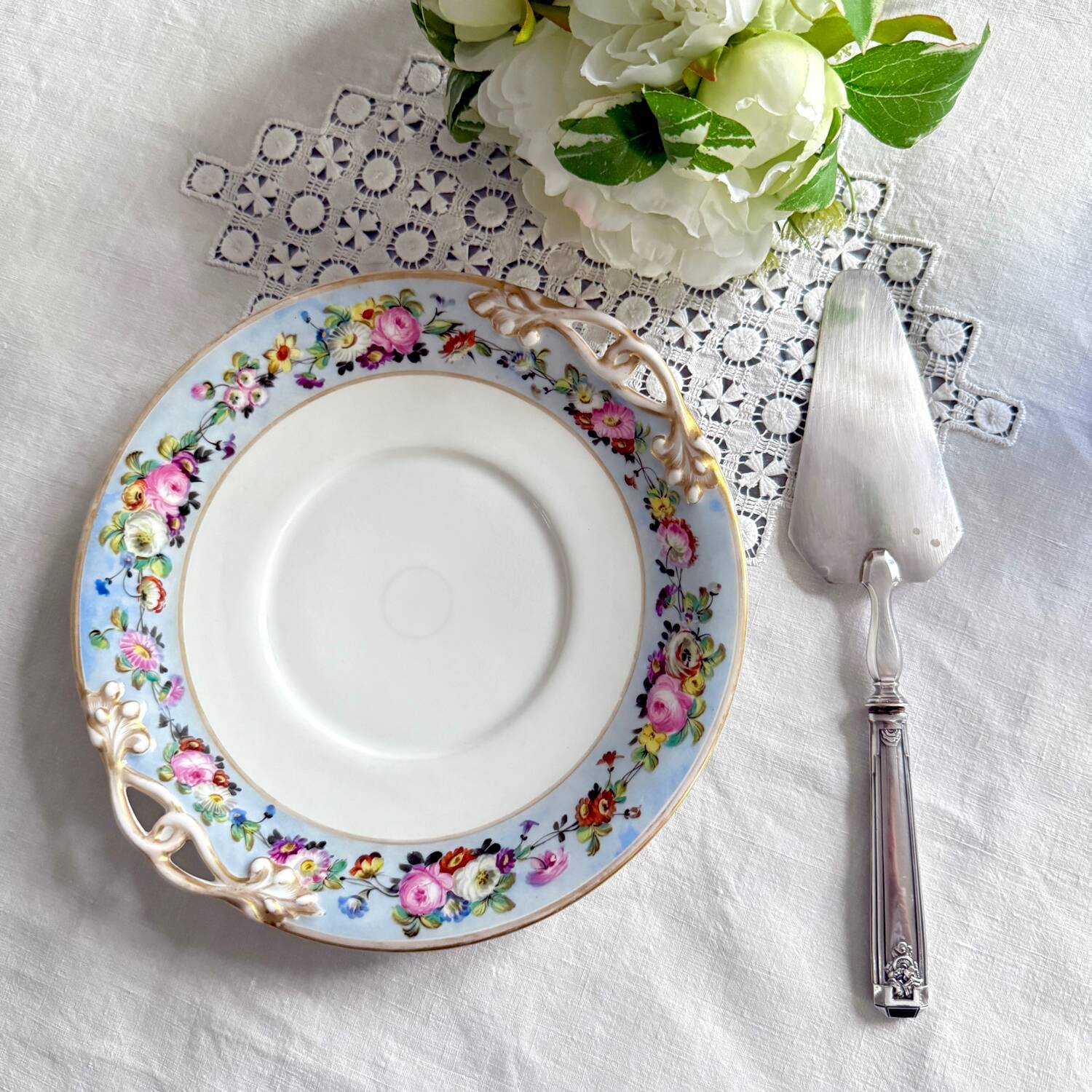 Hand-painted porcelain cake plate | Old Paris