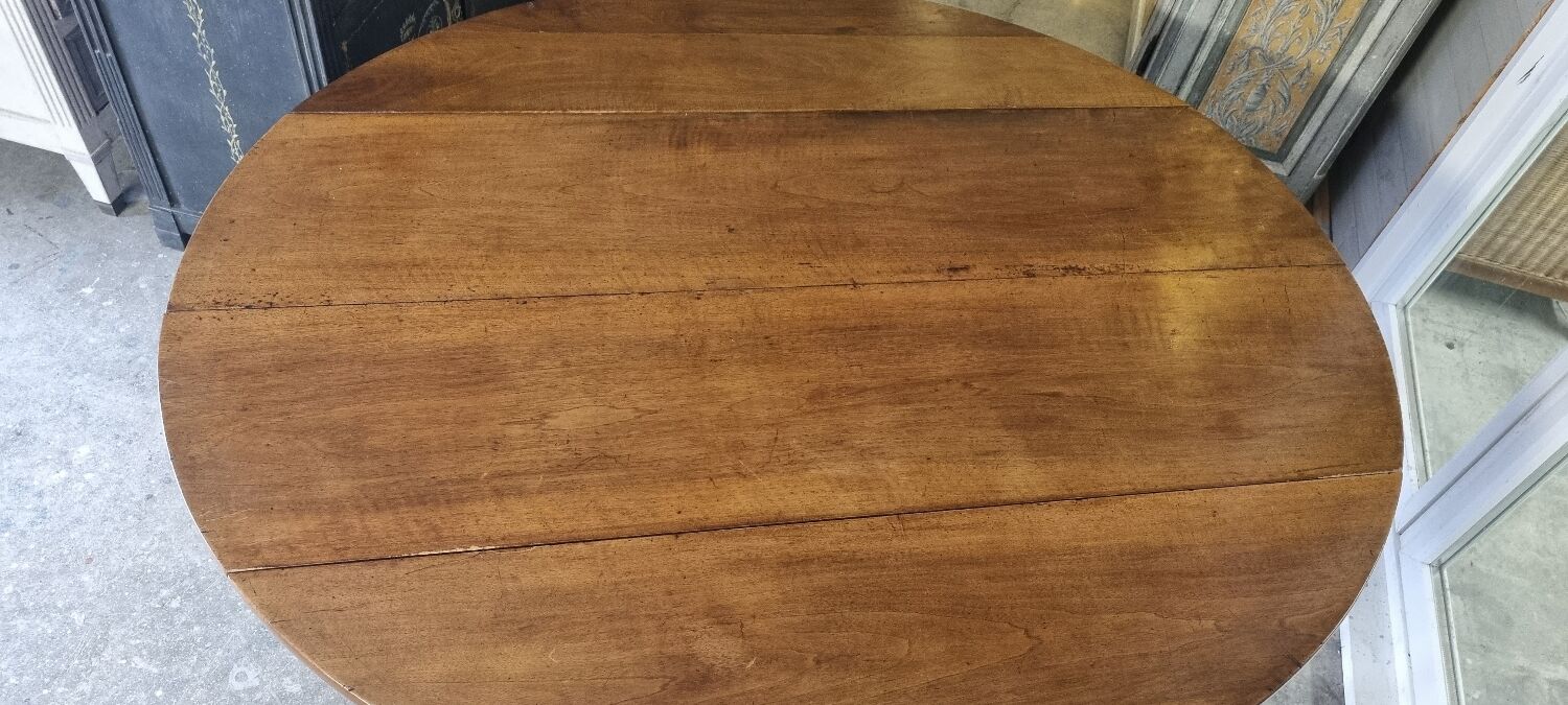 Oval table directorate early 19th